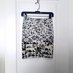 BCBGMaxAzria Pavel Triangle Jacquard bodycon fitted Pencil Skirt Size Small